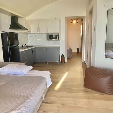 Ocean Sun 4 Apartment Fira  Ngoại thất bức ảnh