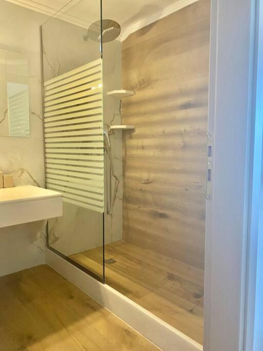 Ocean Sun 4 Apartment Fira  Ngoại thất bức ảnh